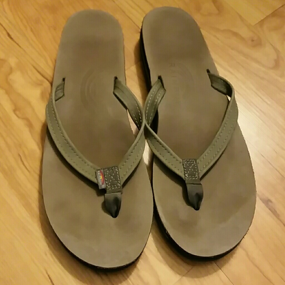 Gray Rainbow Sandals