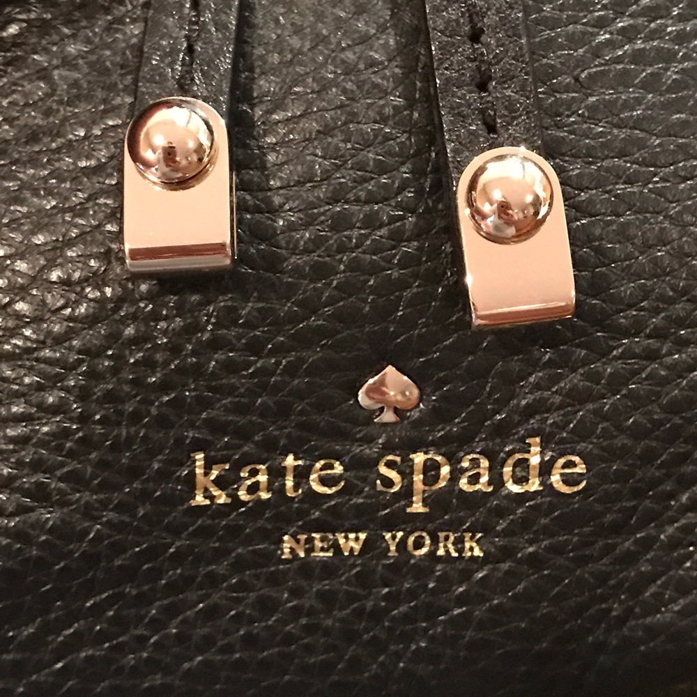❌SOLD❌ Authentic Mini Kate Spade - Picture 2 of 8