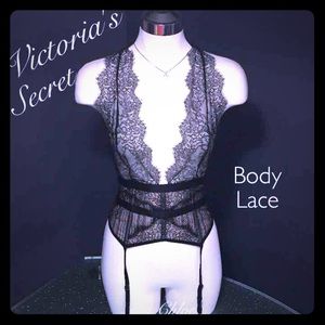 Victoria's Secret Body Lace garter slip M