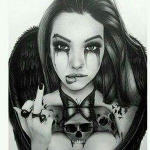 Meet your Posher, Karina