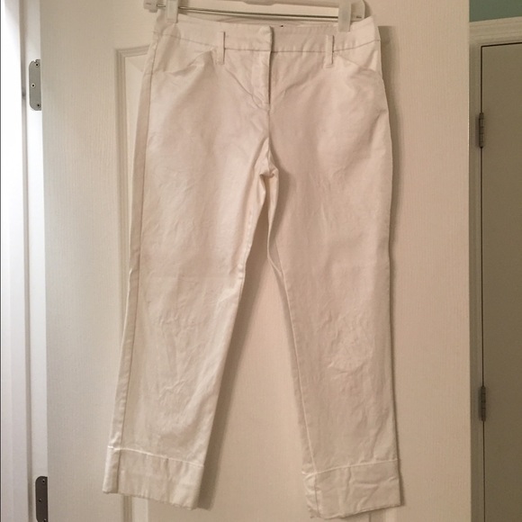 ❤️Dressy White Capris👠🌟 - Picture 1 of 4