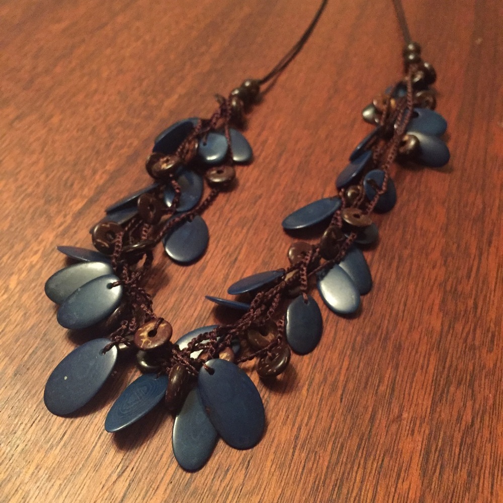 Blue & brown bead necklace