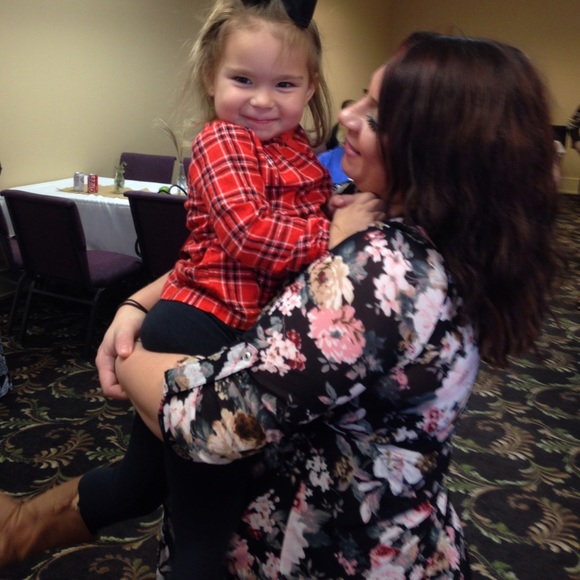 Meet Lauren - Picture 7 of 7