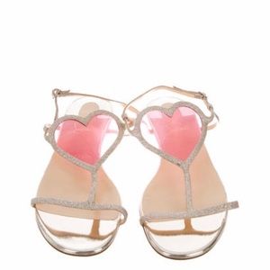 A unique ladies flat