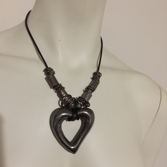 Jewelry - Unique 925 Solid sterling Silver Heart Necklace