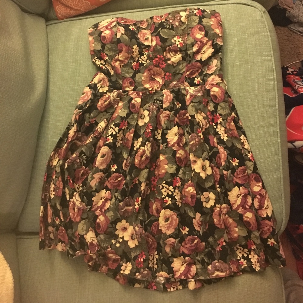 Strapless dress