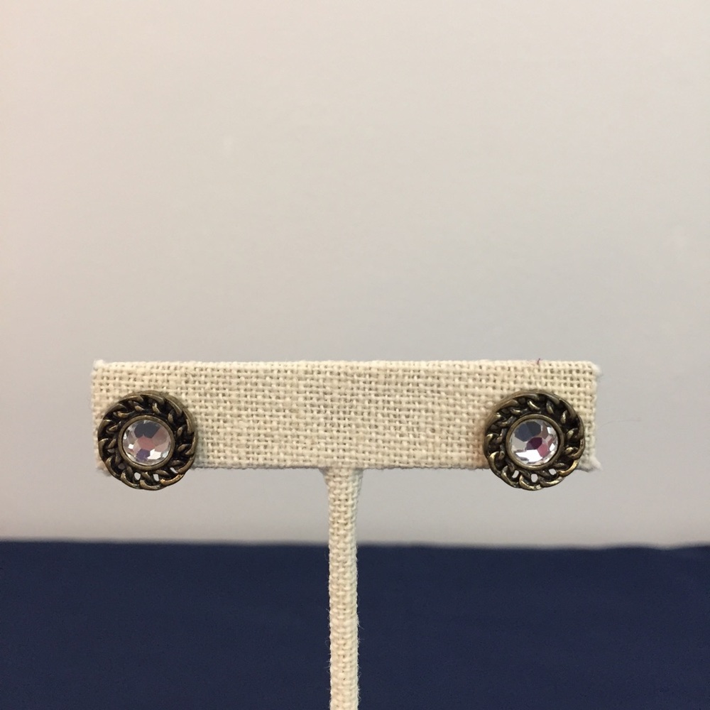 ❗️LAST CHANCE❗️LIA SOPHIA Studs