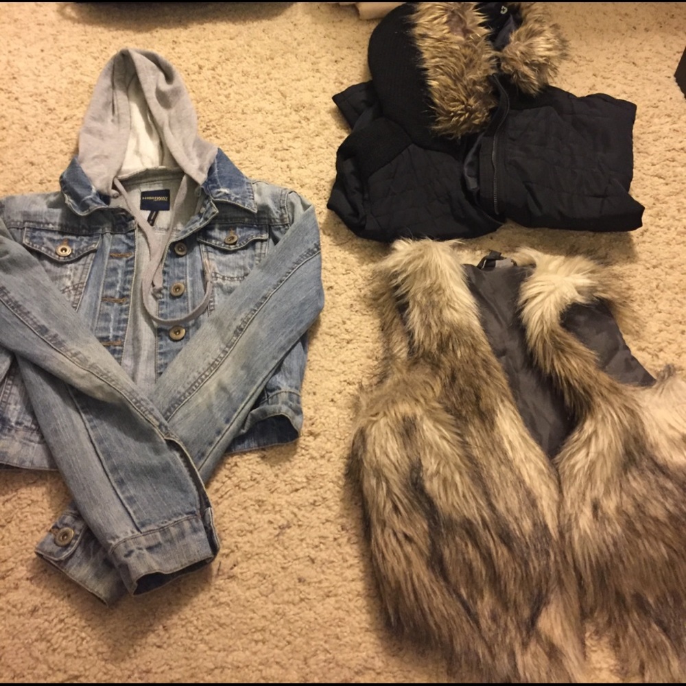 Vests/ denim cropped jean jacket