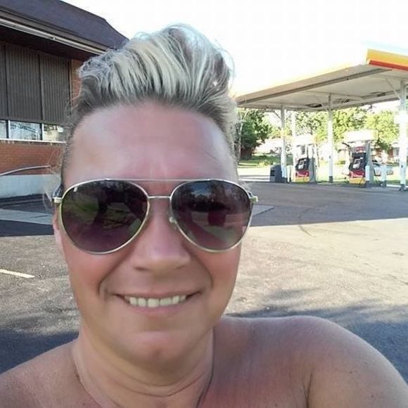 Meet your Posher, Tonya - Picture 1 of 1