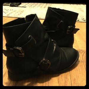 Ankle boots