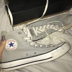 Women's size 9/grey high top Converse