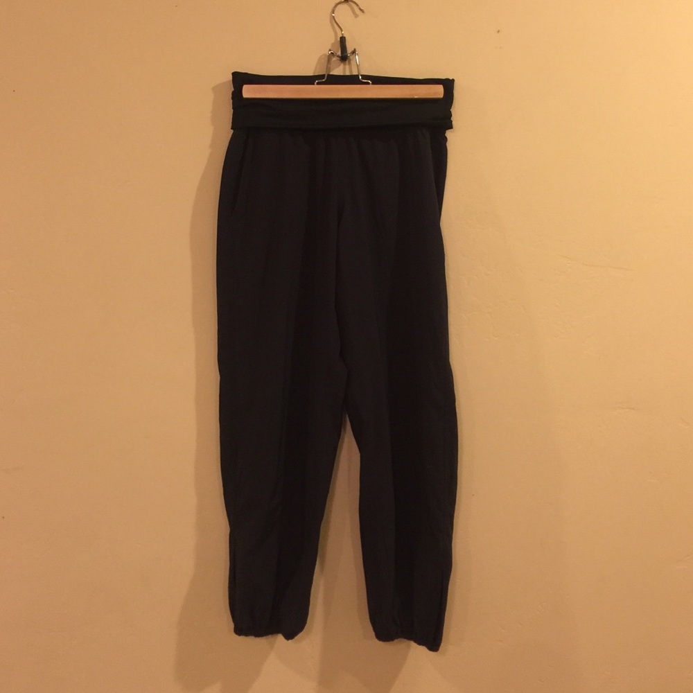 Lulu lemon cropped pants