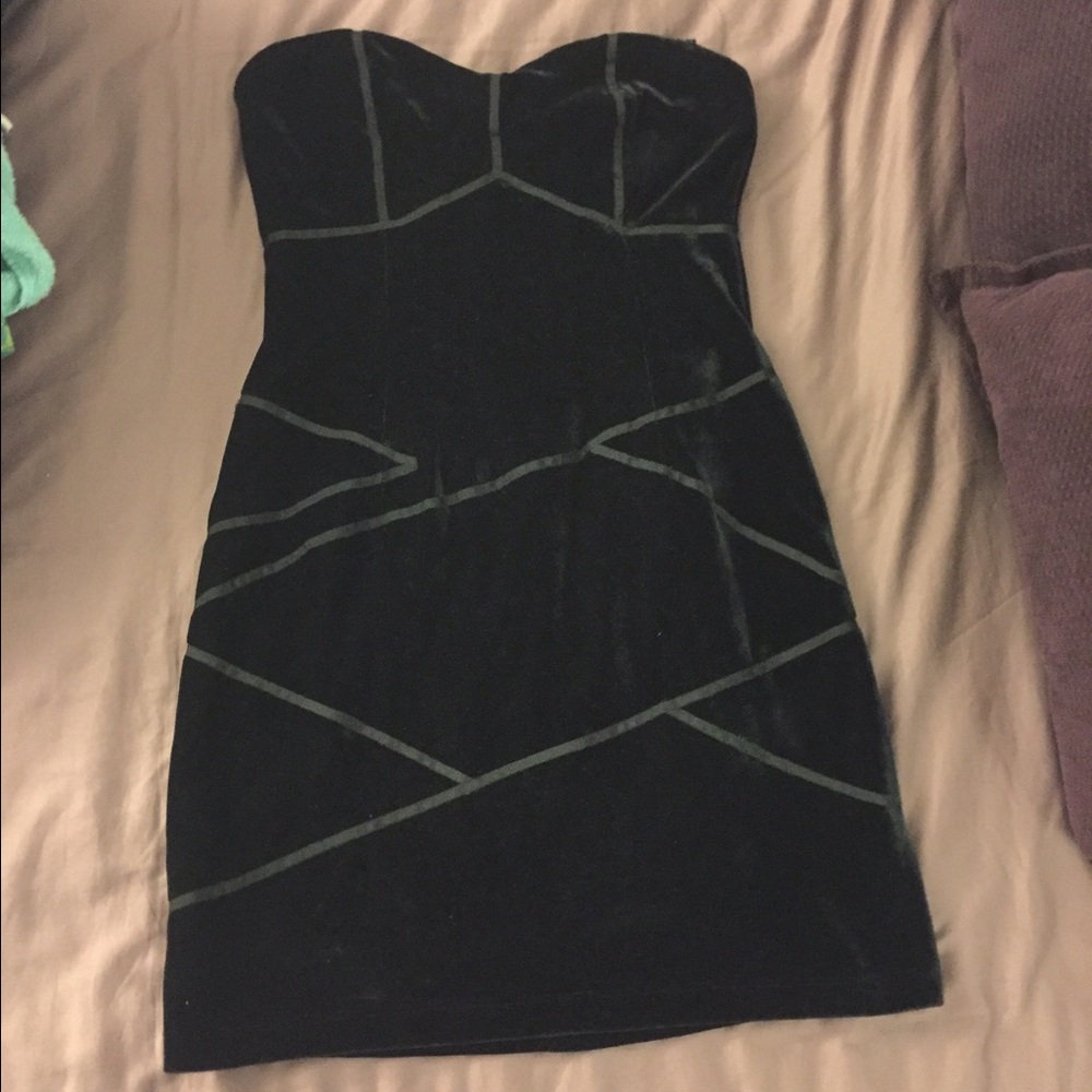 Black strapless dress