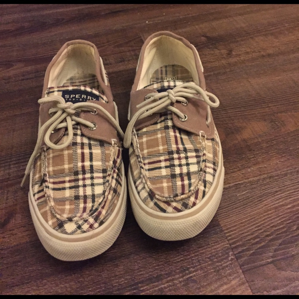Plaid women's Sperry topsiders size 8.5