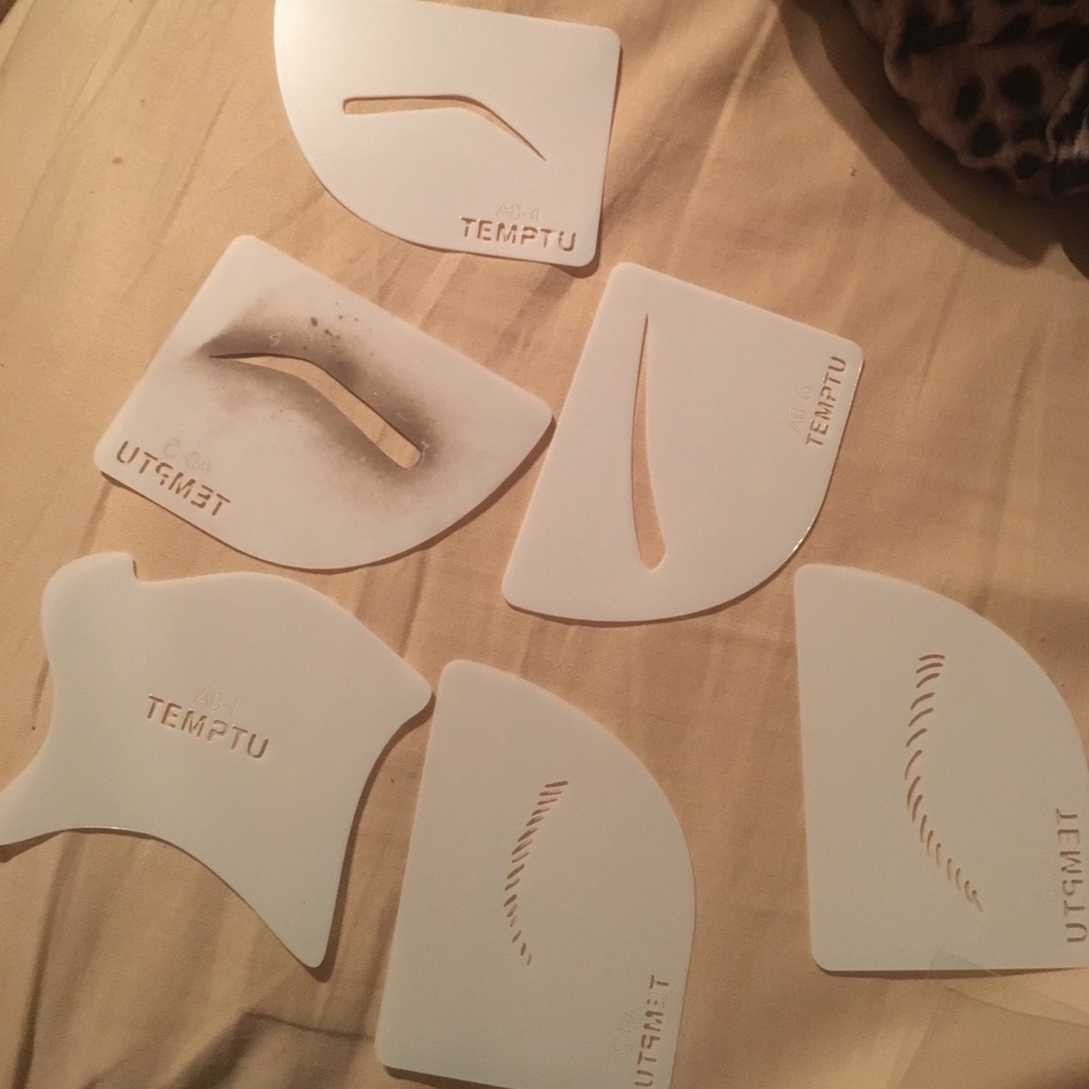 Brow stencils