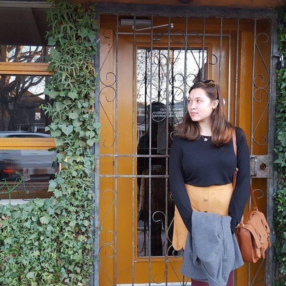 Meet your Posher, Emily