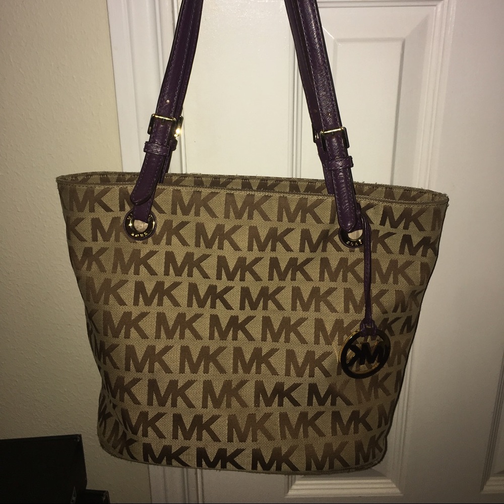 Michael Kors purse