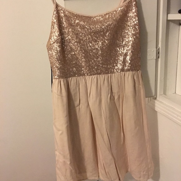 Dress - Picture 1 of 1