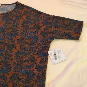 LuLaRoe Large Irma Tunic Shirt