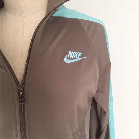 ❌SOLD❌ Gorgeous! Nike Running Jacket, Small - Picture 2 of 4