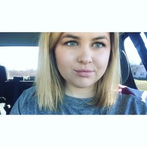 Meet your Posher, Skylar