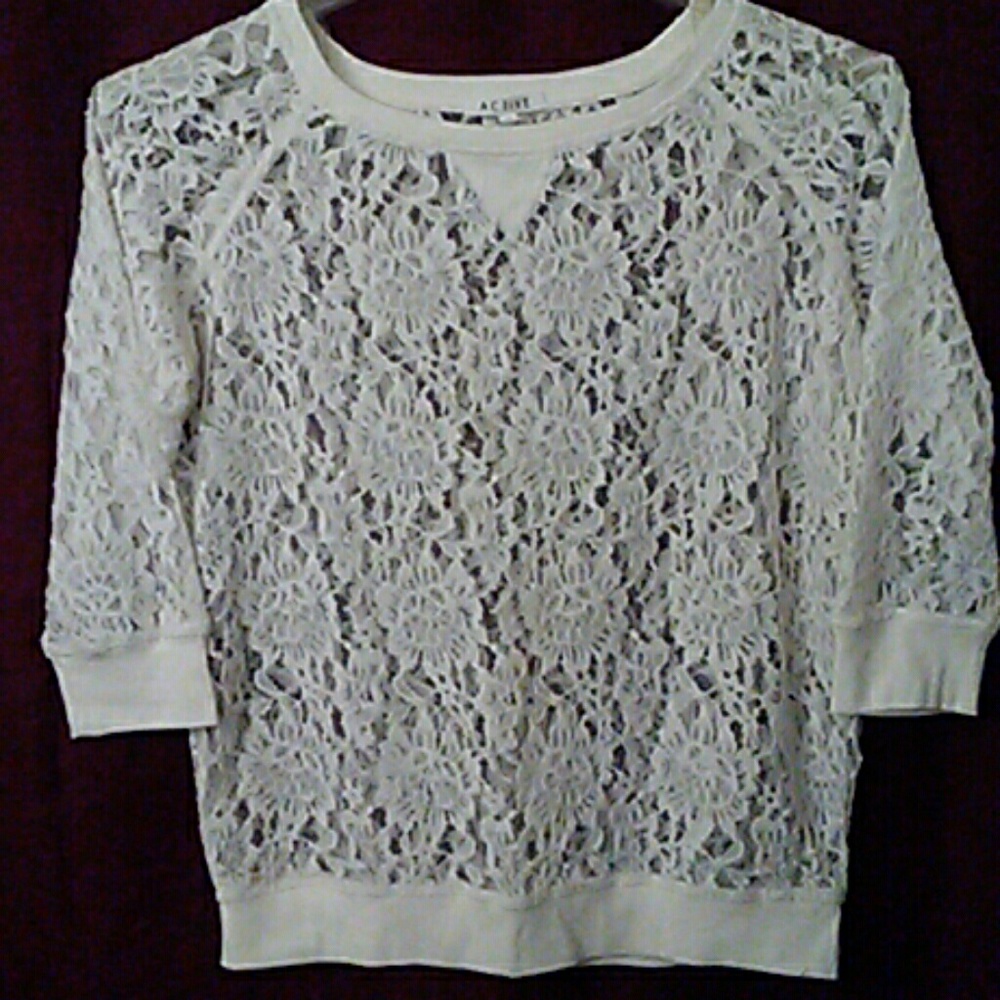 ACTIVE Lace Women's Top