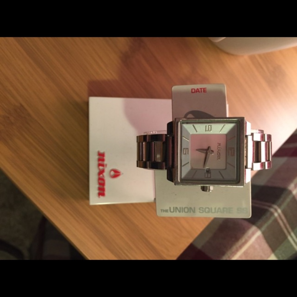 Nixon watch