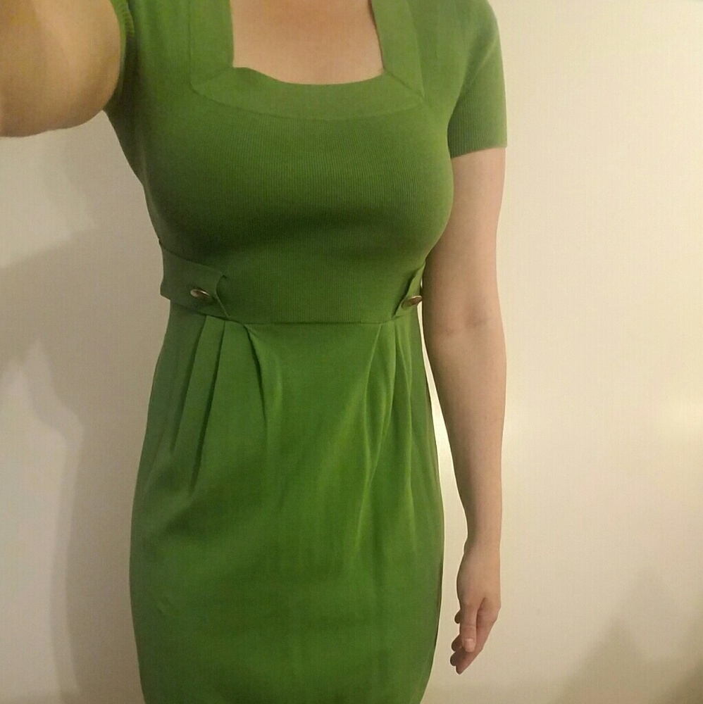 Banana Republic, Retro-inspired Green Shift Dress