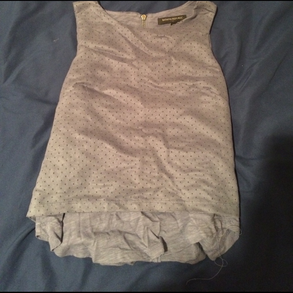 Sleeveless two layered blouse