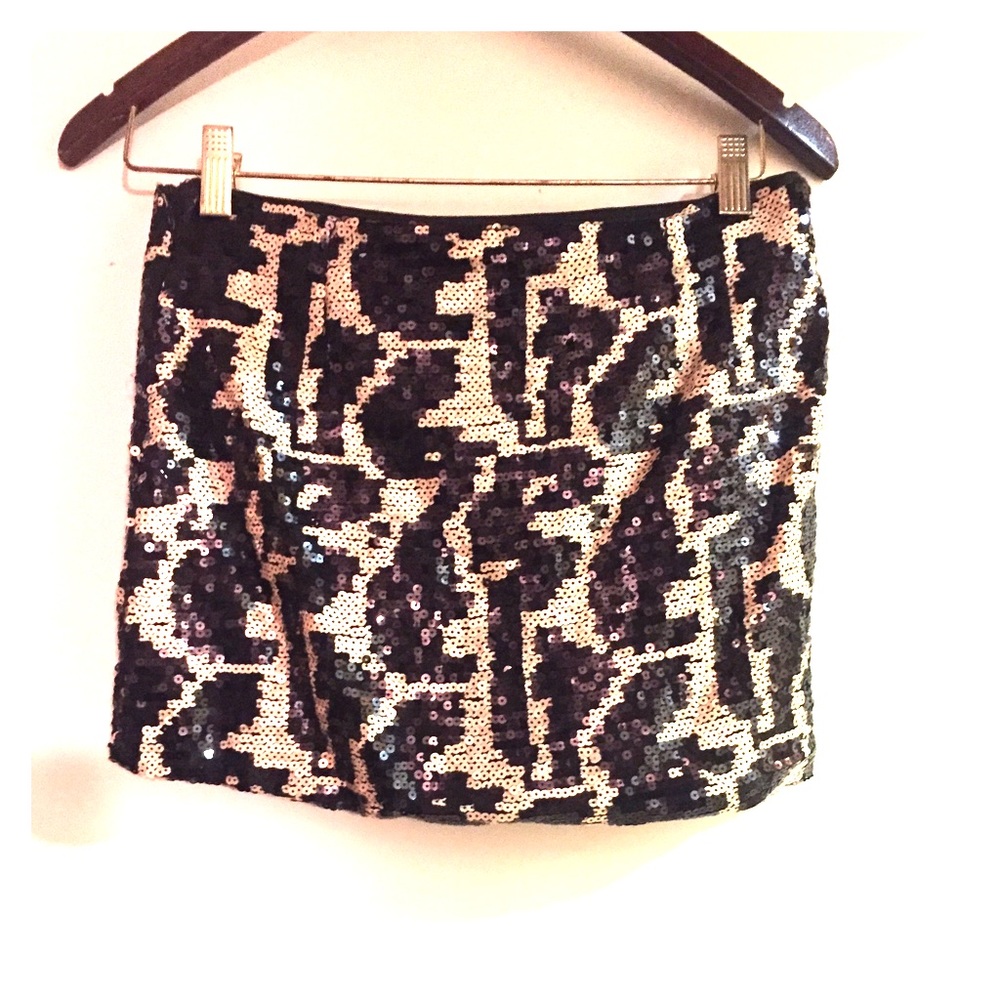 Beaded Black and Gold Sequins Mini Skirt