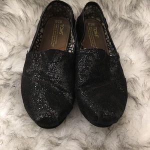 💥 LAST CHANCE-- TOMS Classic Black glitter shoes