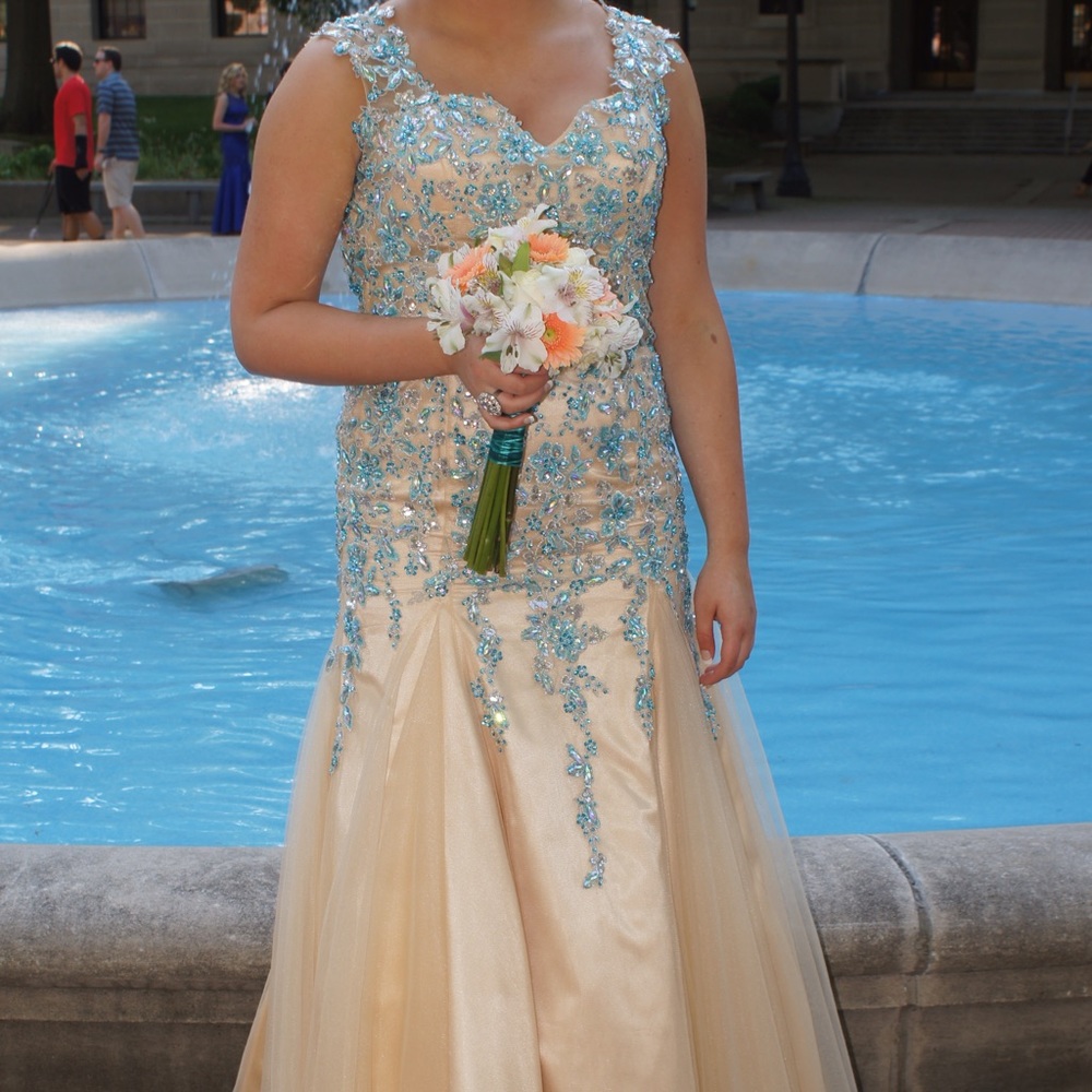 Prom dress