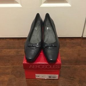 Aerosoles cheer squad navy kitten heels