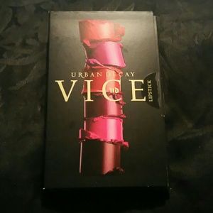 Urban Decay lipstick pack