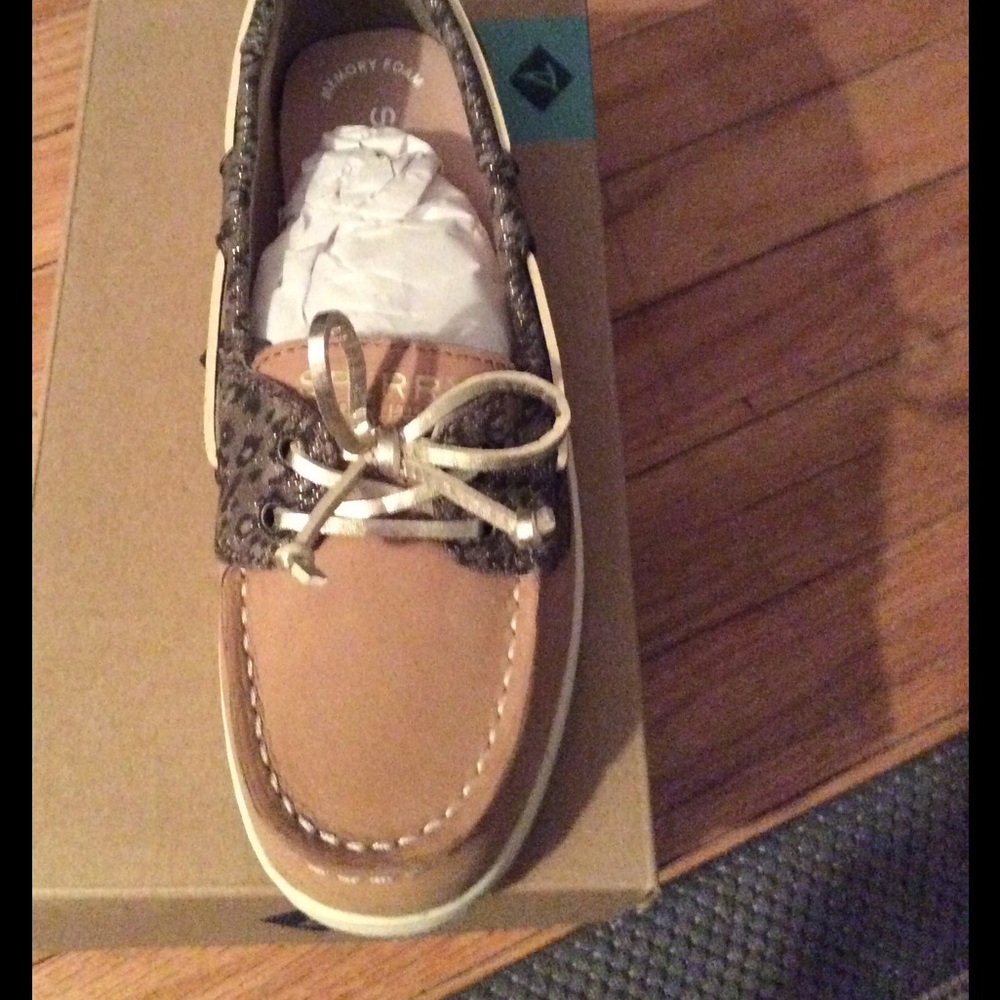 Sperry topsider
