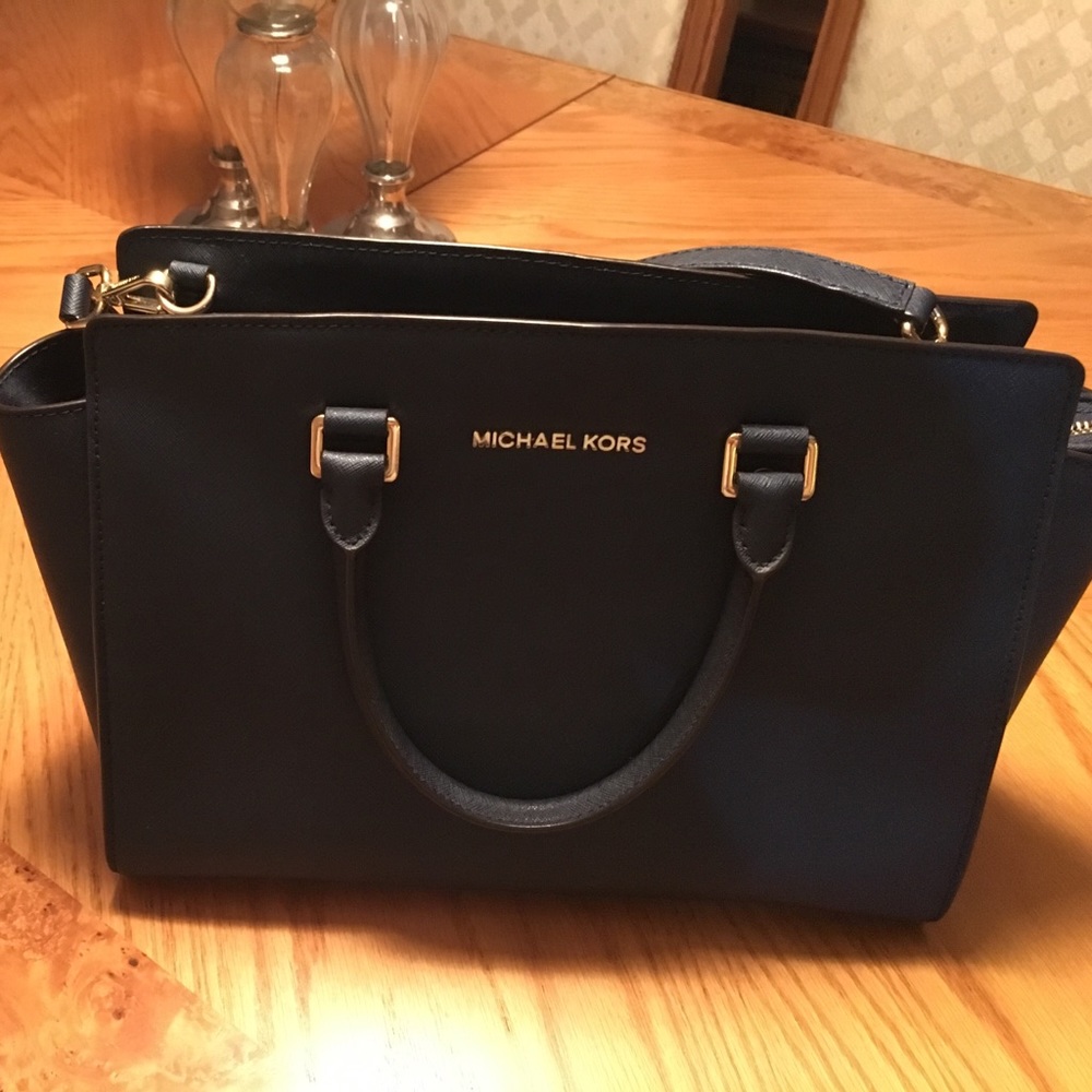 Michael Kors purse