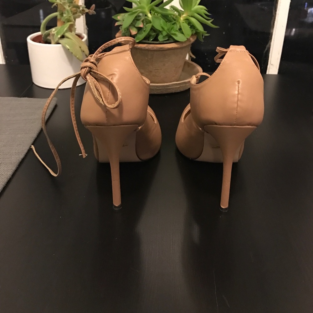 Chase and Chloe strappy heels - Picture 3 of 4