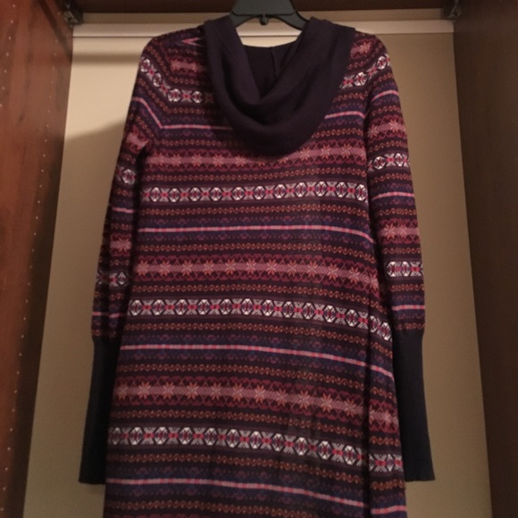 Robe / long sweater - Picture 2 of 2