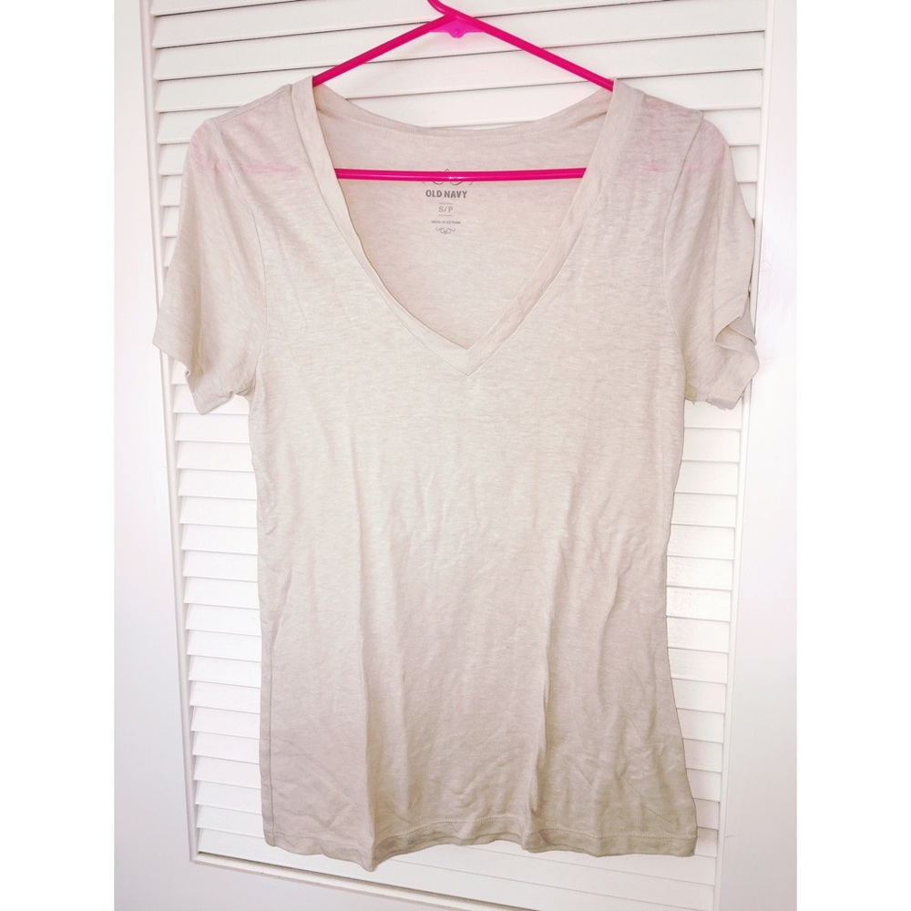 NWOT v-neck t-shirt