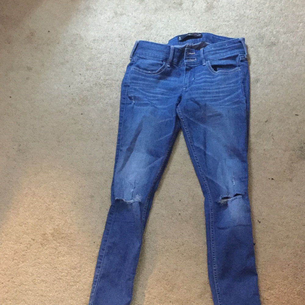 Hollister ripped blue jeans