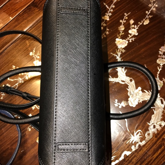 Tory Burch Robinson Micro Zip Tote Black - Picture 5 of 6