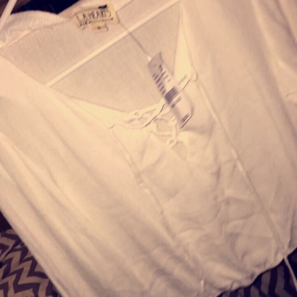Long sleeve white bell bottom sleeves crop top