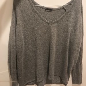 BRANDY MELVILLE SWEATER