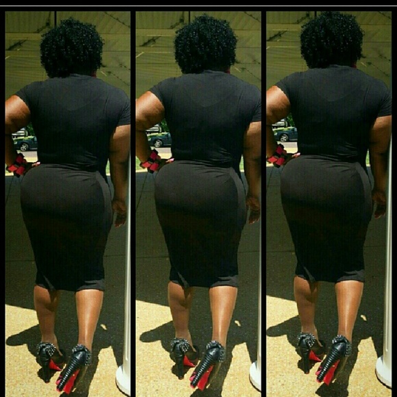 Beautiful simple black dress - Picture 2 of 3