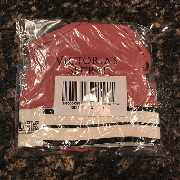 VS Pink Ultimate sports bra - Picture 3 of 3