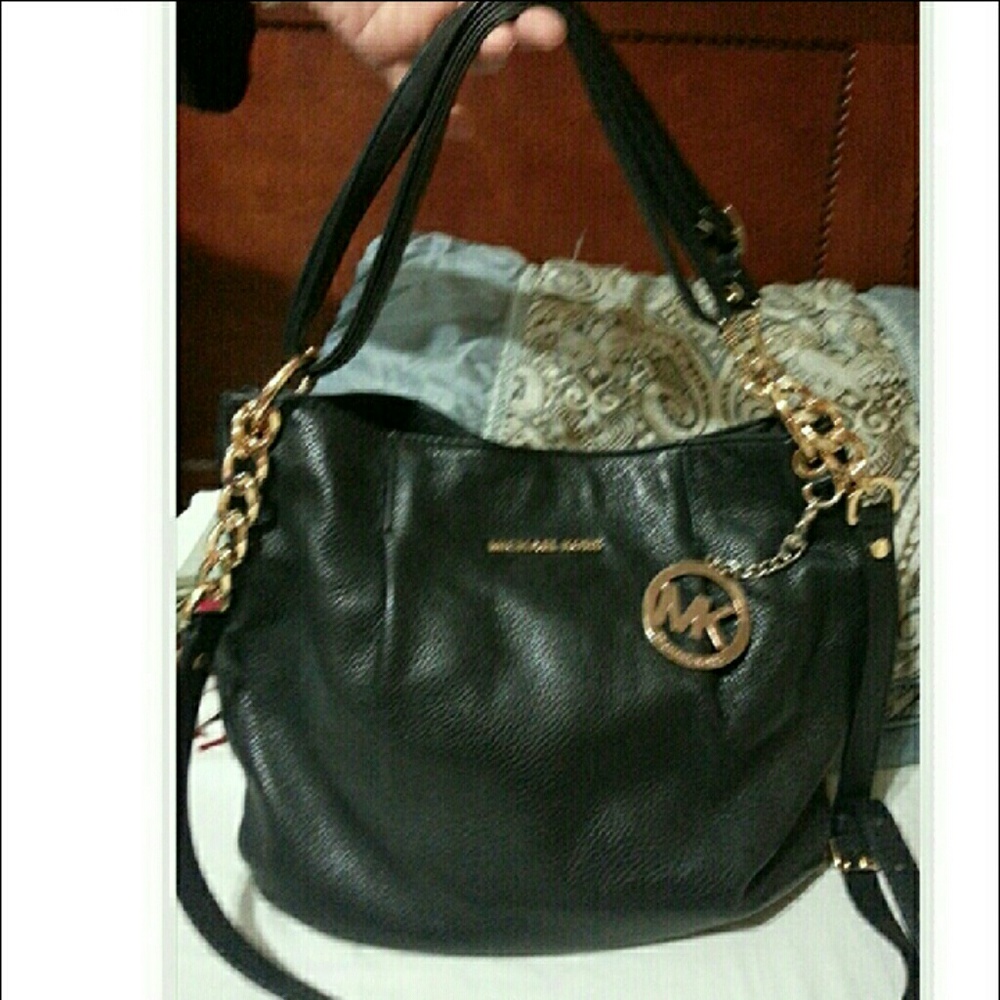 AUTHENTIC MICHAEL KORS HANDBAG