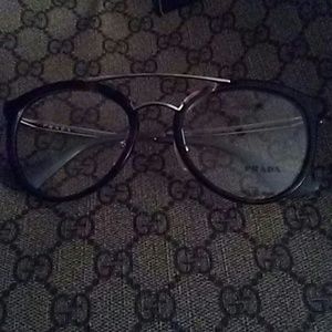 Desinger eye wear Prada, steve madden, & ray bans