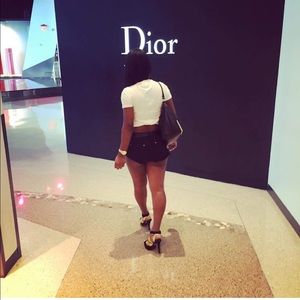 Meet your Posher, Raeesha