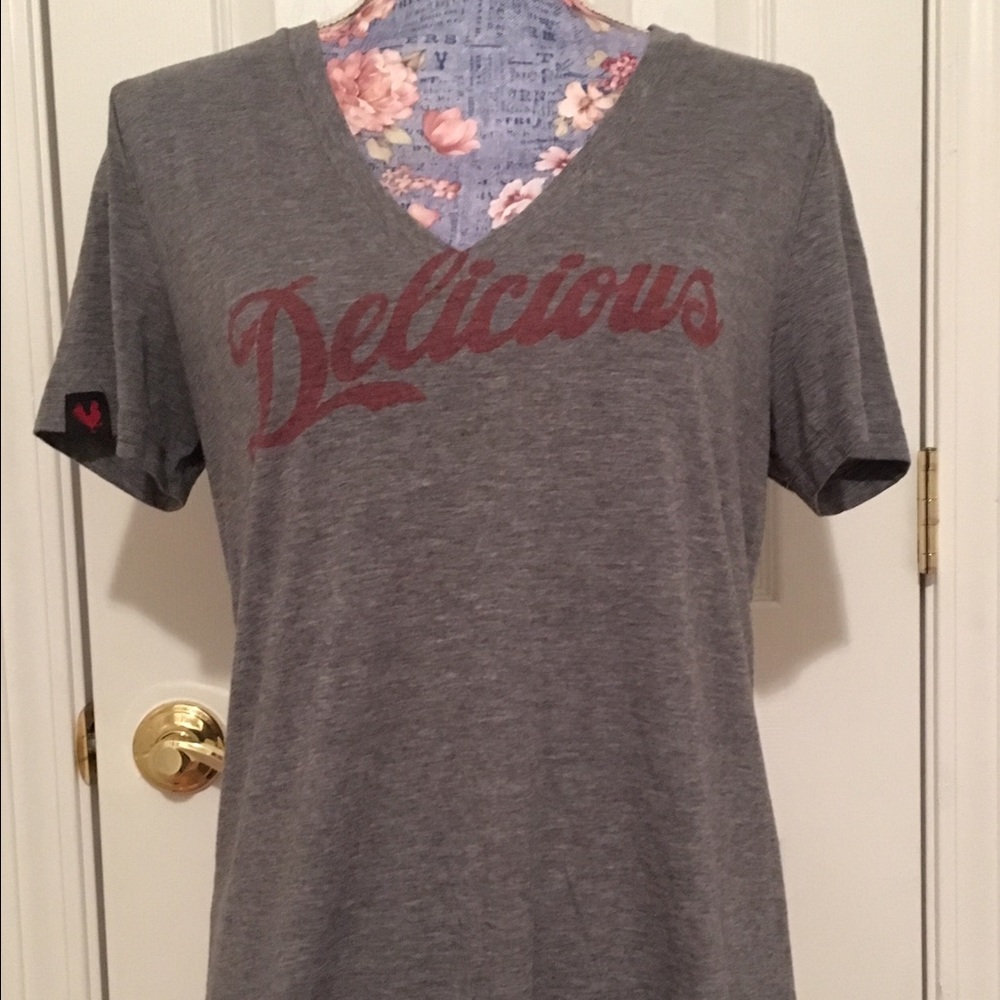 💋BNWOT XL "Delicious" Tee💋