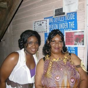 Meet your Posher, Kenisha